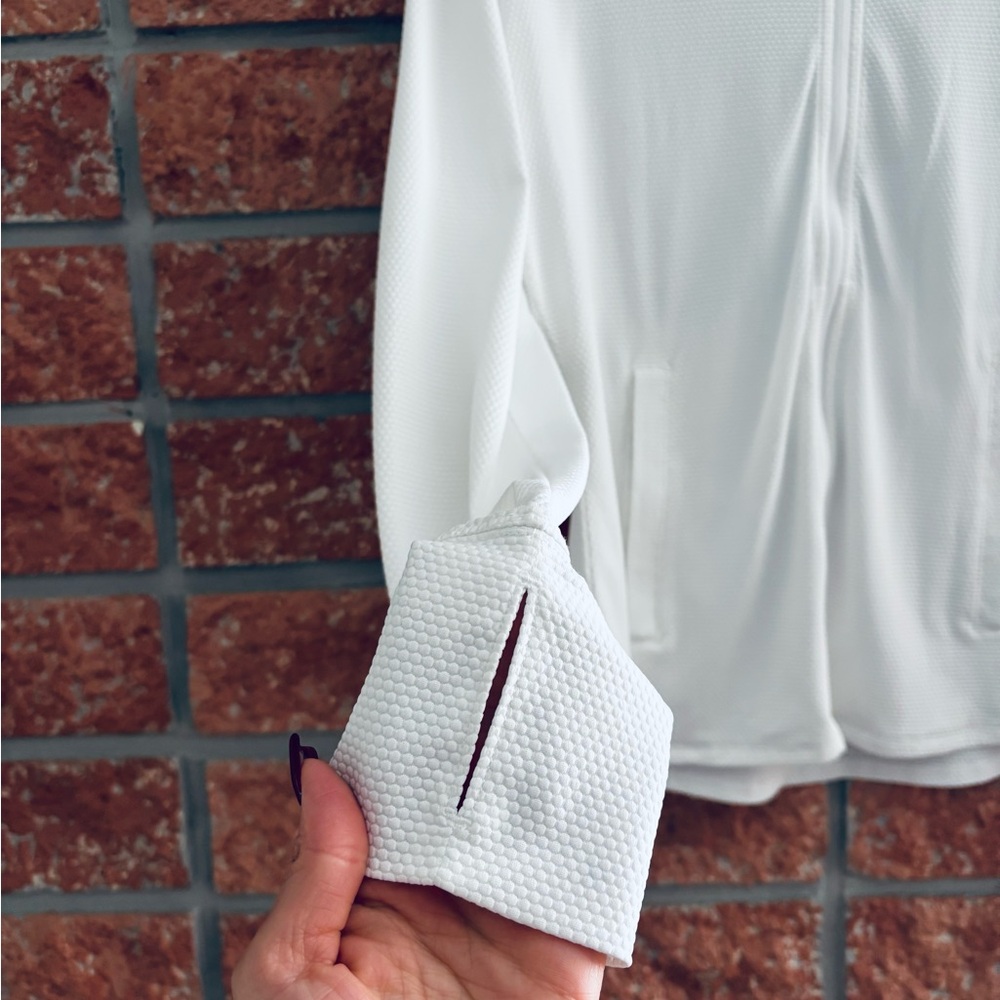 Tommy Bahama golf White Zip-Up sweater - Picture 5 of 9